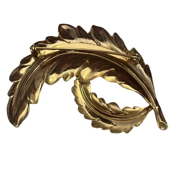 Vintage 60s-70s Textured Feather Leaf Brooch Pin Gold Tone - Picture 2 of 2
